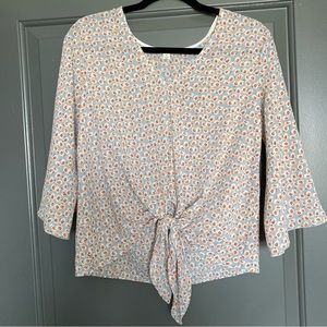 Francesca's Floral Blouse Top, Size Small. Brand new